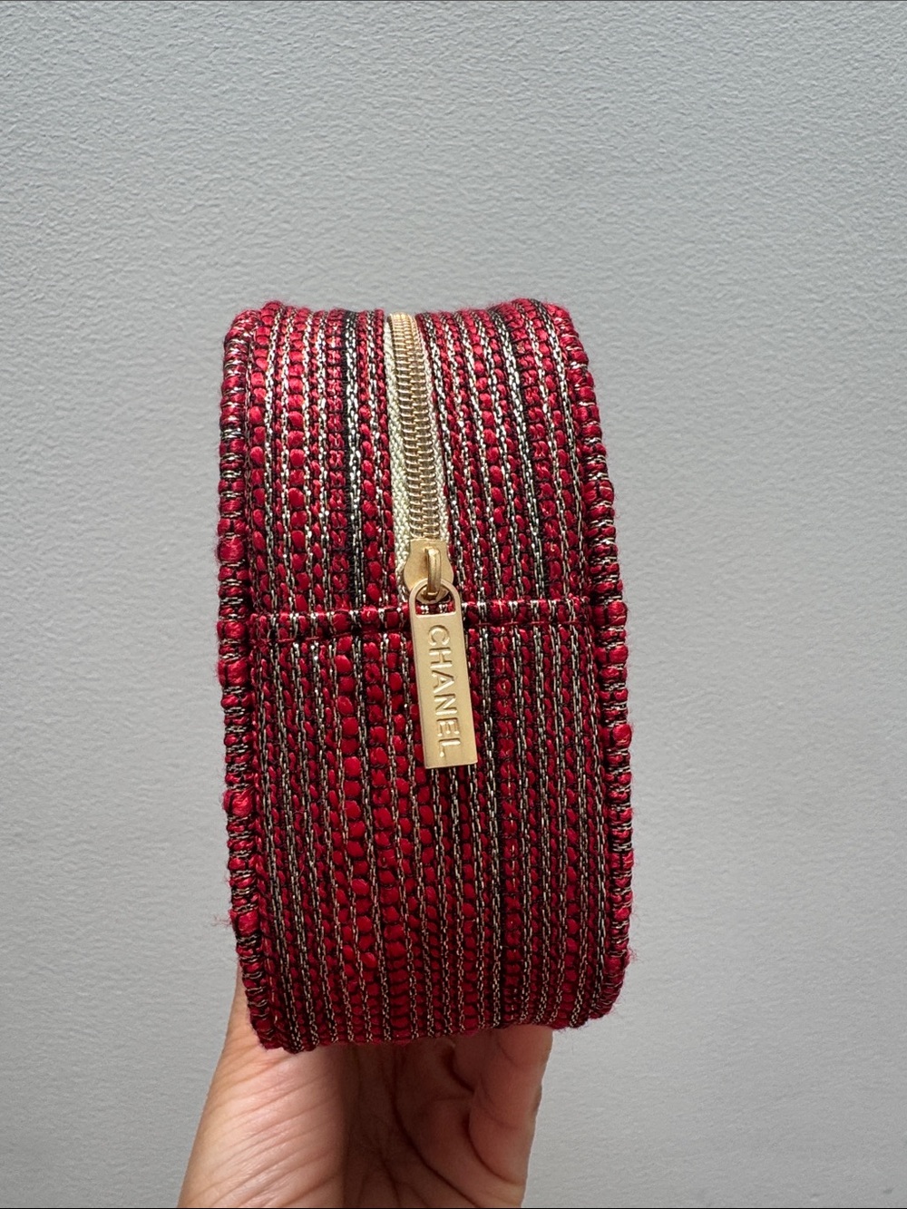 {CHANEL} Limited Holiday Cosmetic Case - Picture 3 of 4